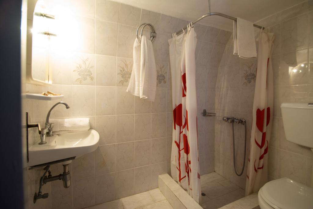 Abramis Studios Mitáta Kültér fotó